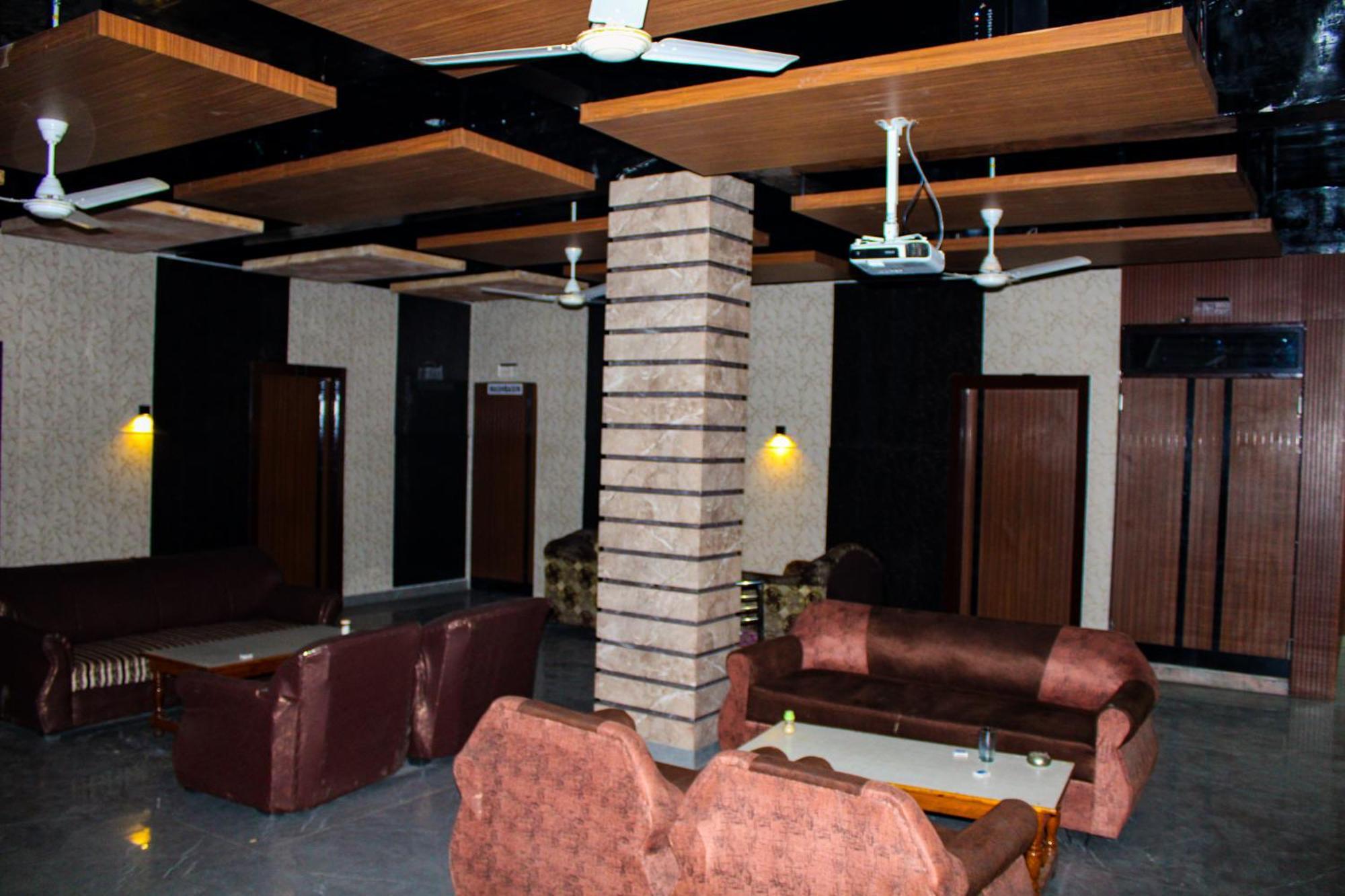Sangam Hotel Chirawa エクステリア 写真